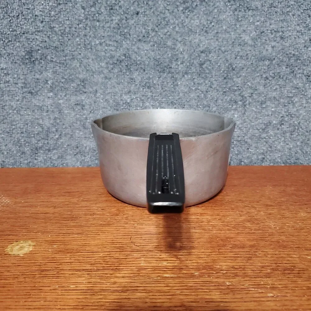 Magnalite Classic 2 Quart Saucepan 4682 Cast Aluminum Pot USA Made No Lid